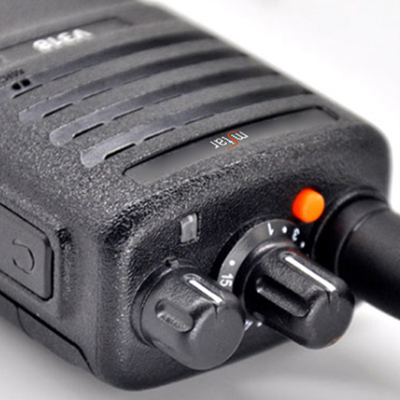 Motorola V318 Radio dua arah Komunikasi yang dapat diandalkan dengan Motorola Rechargeable Analog Transceiver Fungsi senter